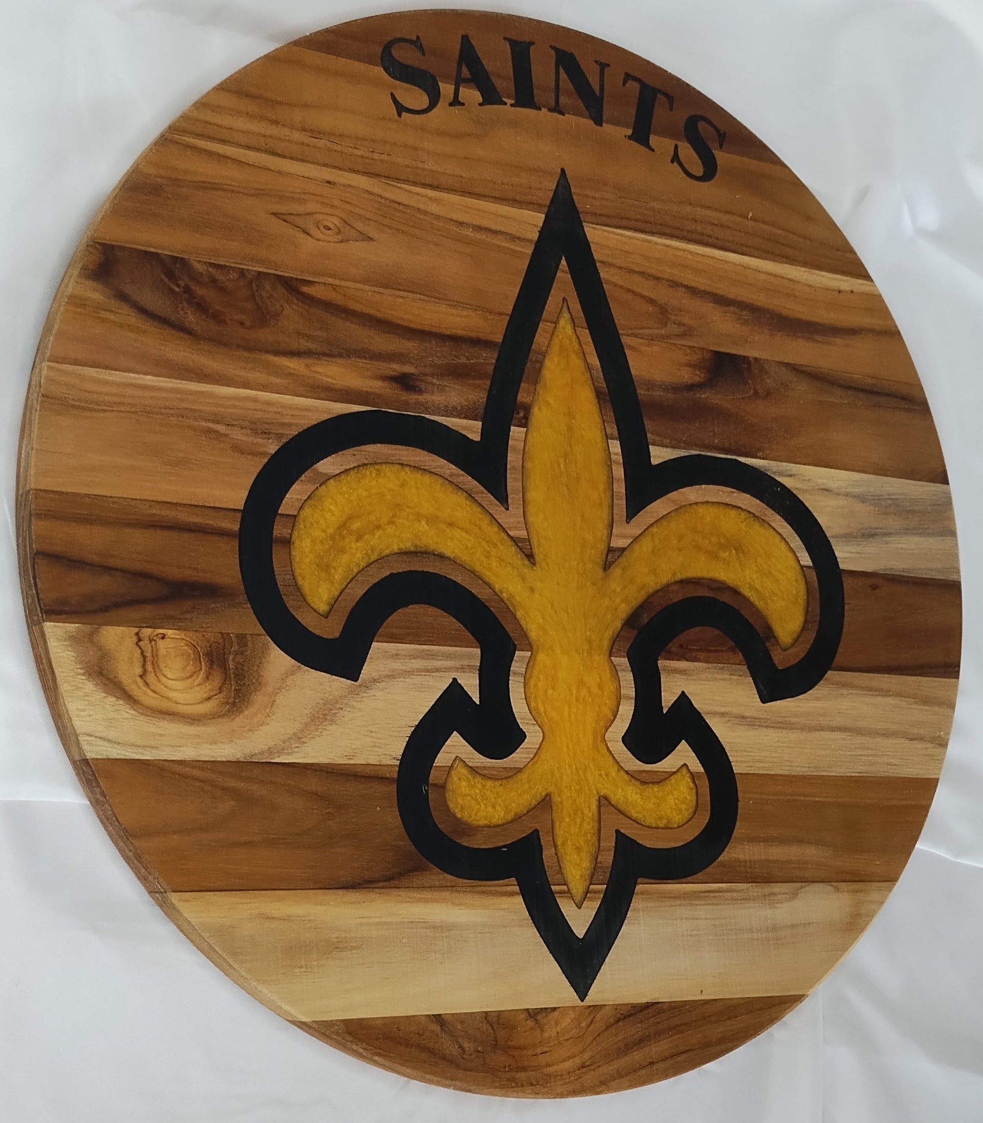 Saints Fleur de lis inlay