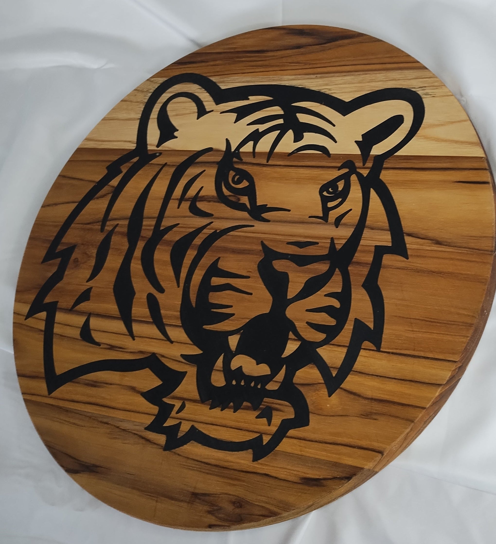 Tiger Inlay in 15" Round Teak